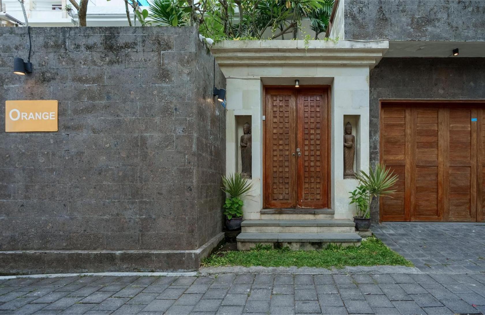 Villa Orange 3Br Seminyak By Exotic Bali Properties Екстер'єр фото